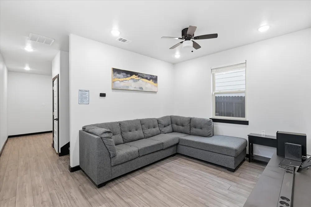 3412 Meadow Street Dallas, TX 75215