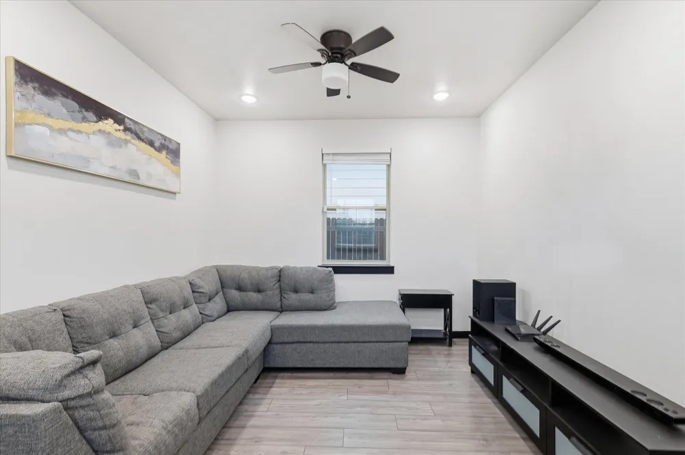 3412 Meadow Street Dallas, TX 75215
