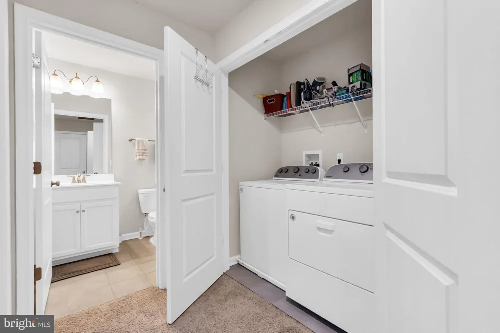 29 KATHERINE DRIVE Burlington, NJ 08016