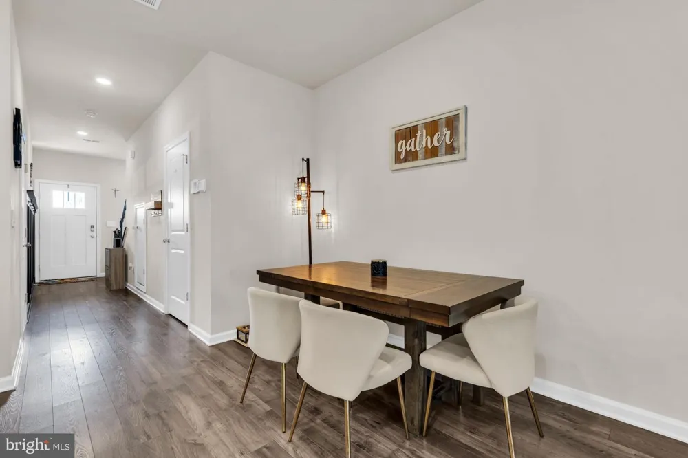 29 KATHERINE DRIVE Burlington, NJ 08016