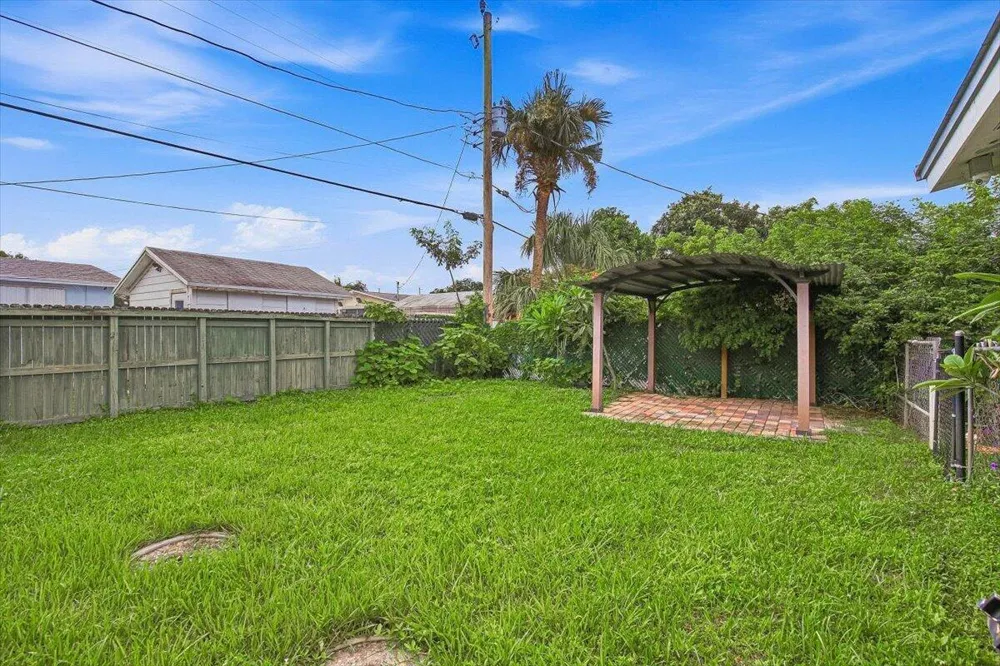 938 Arlington Drive West Palm Beach, FL 33415