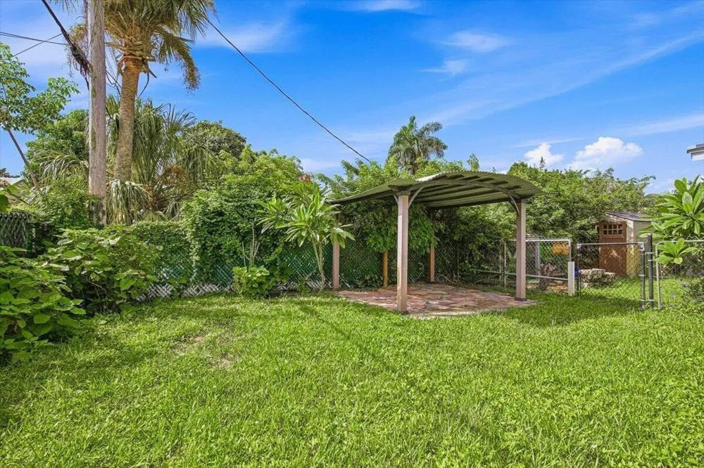 938 Arlington Drive West Palm Beach, FL 33415