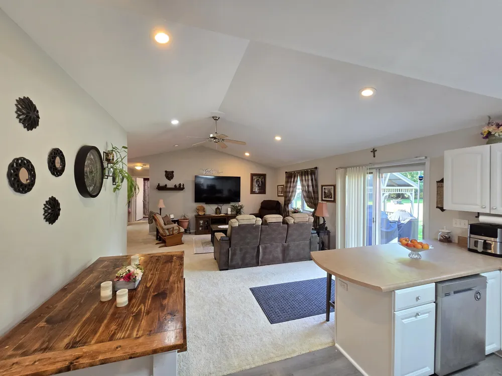 1551 Samaritan Drive Jackson, MI 49203