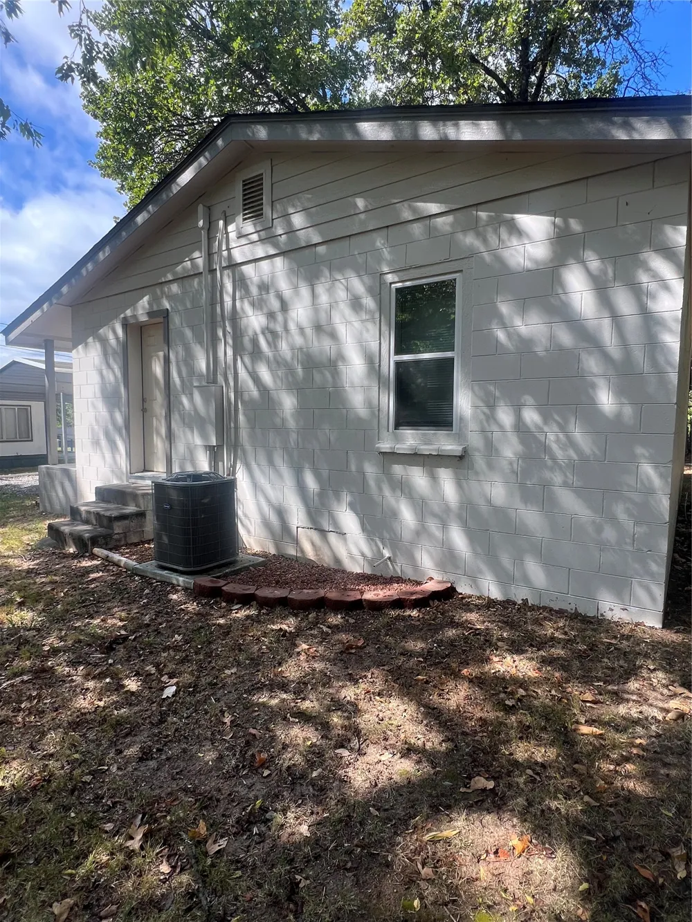1380 Day Lane Tahlequah, OK 74464