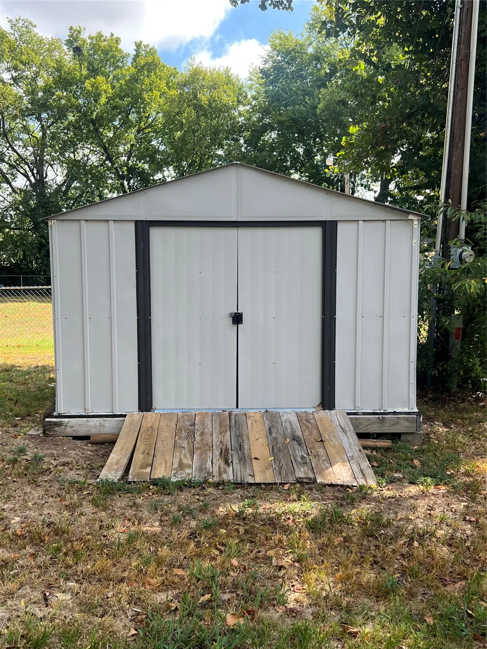 1380 Day Lane Tahlequah, OK 74464