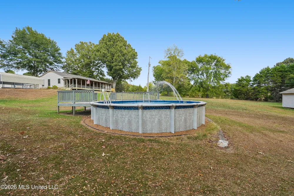 13585 Holly Springs Road Byhalia, MS 38611
