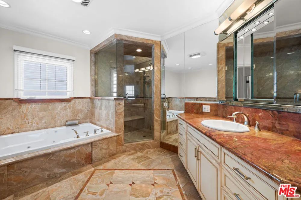 204 Foothill Road Beverly Hills, CA 90210