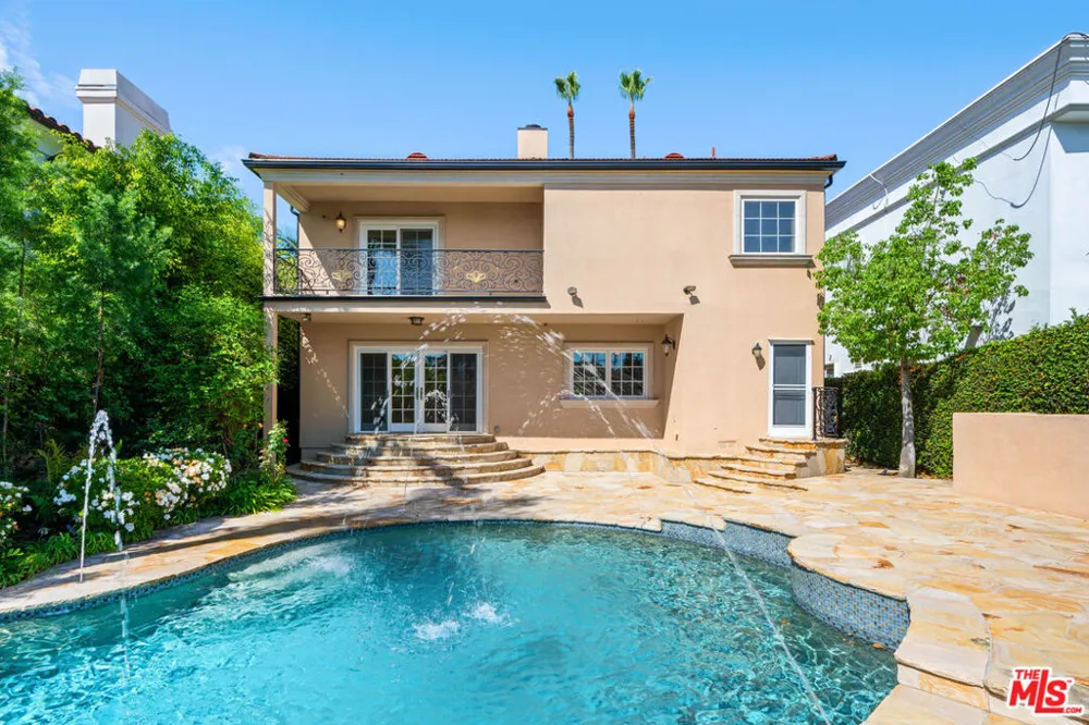 204 Foothill Road Beverly Hills, CA 90210