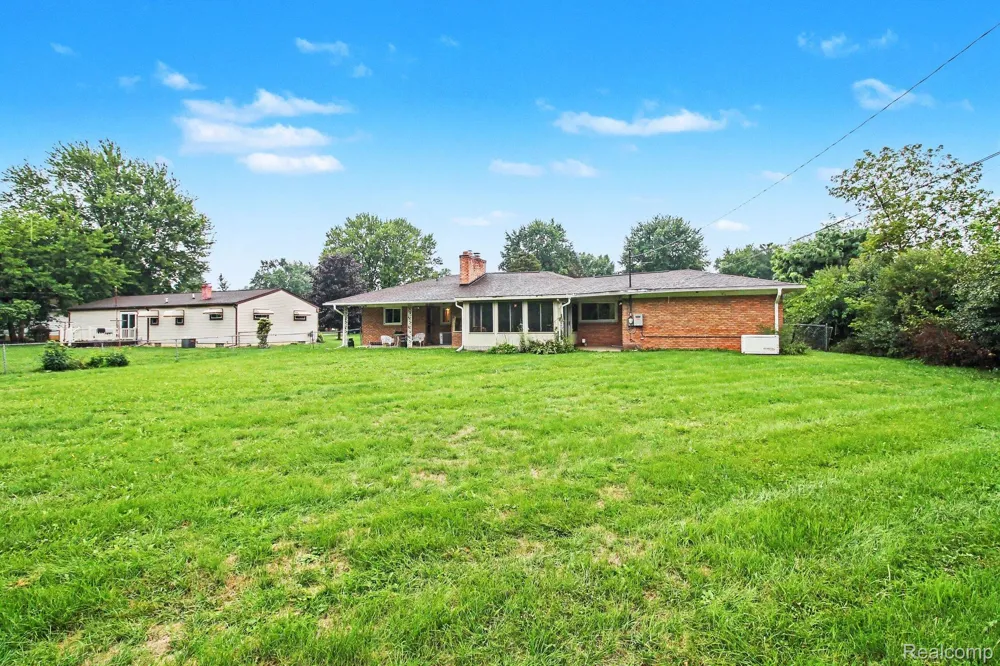 1254 Arrowhead Drive Burton City, MI 48509