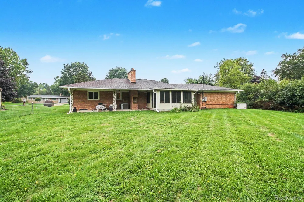 1254 Arrowhead Drive Burton City, MI 48509