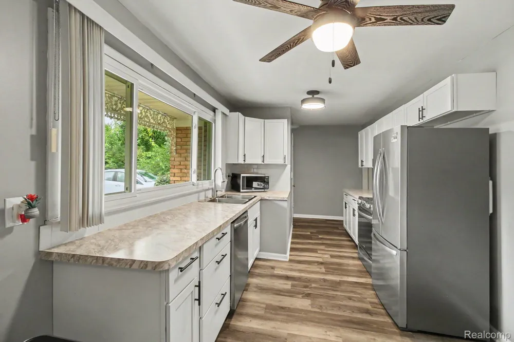1254 Arrowhead Drive Burton City, MI 48509