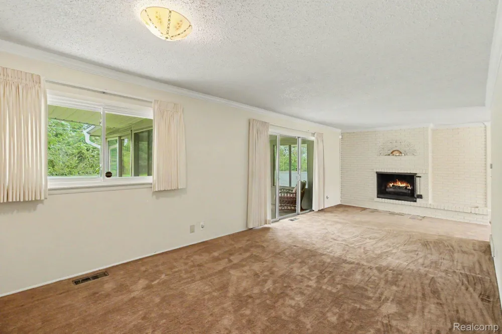 1254 Arrowhead Drive Burton City, MI 48509