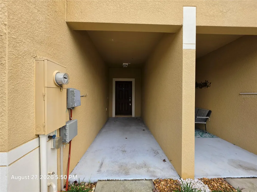 2110 GOLDEN FALCON DRIVE Ruskin, FL 33570