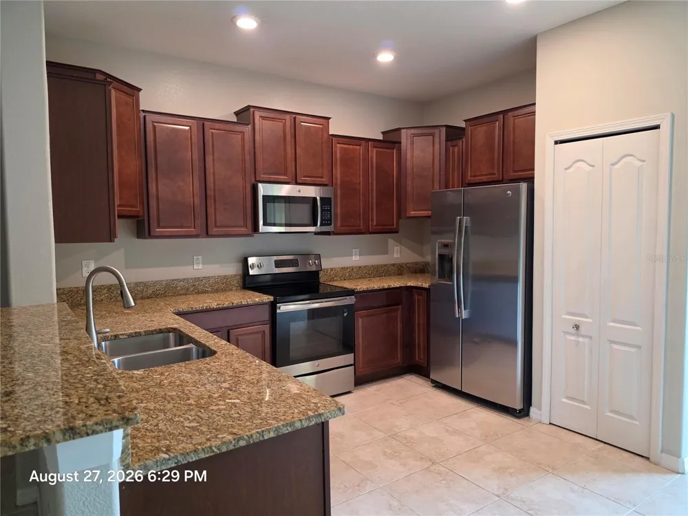 2110 GOLDEN FALCON DRIVE Ruskin, FL 33570