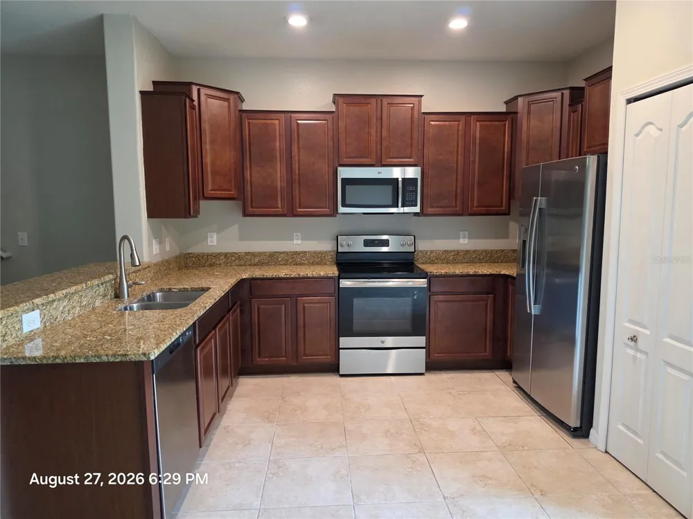 2110 GOLDEN FALCON DRIVE Ruskin, FL 33570