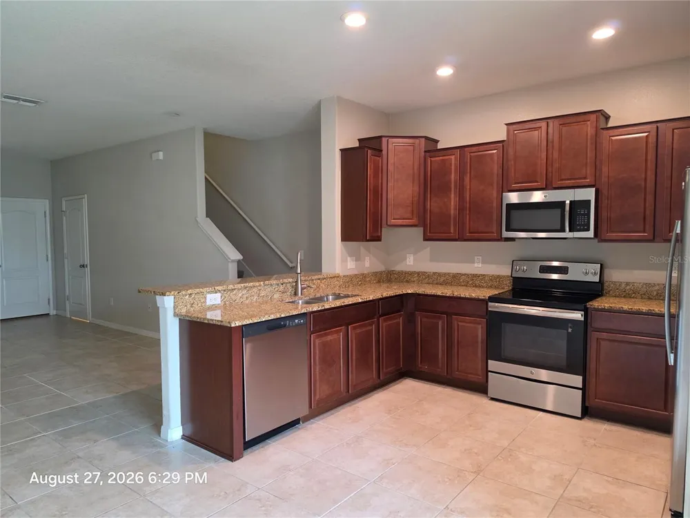 2110 GOLDEN FALCON DRIVE Ruskin, FL 33570