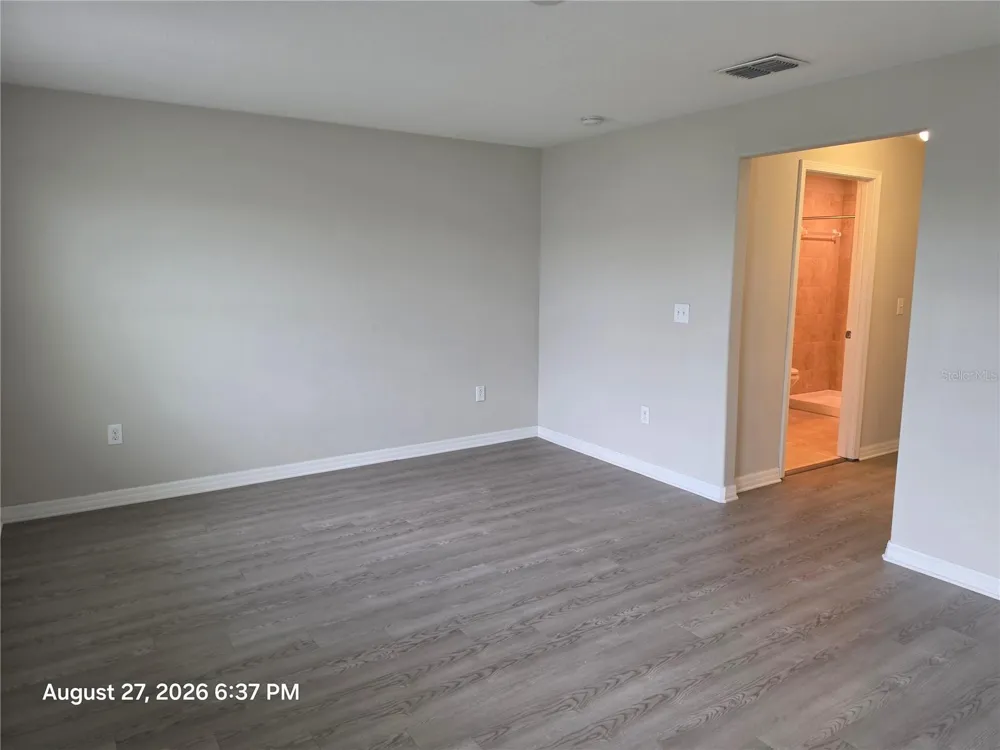 2110 GOLDEN FALCON DRIVE Ruskin, FL 33570