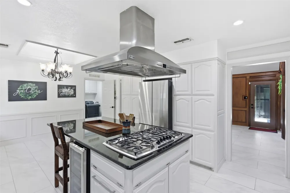 1821 Quail Run Drive Corinth, TX 76208