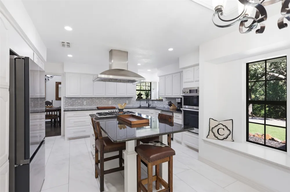 1821 Quail Run Drive Corinth, TX 76208