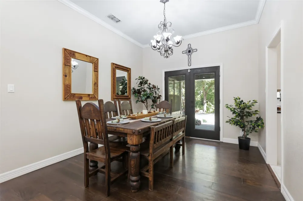 1821 Quail Run Drive Corinth, TX 76208