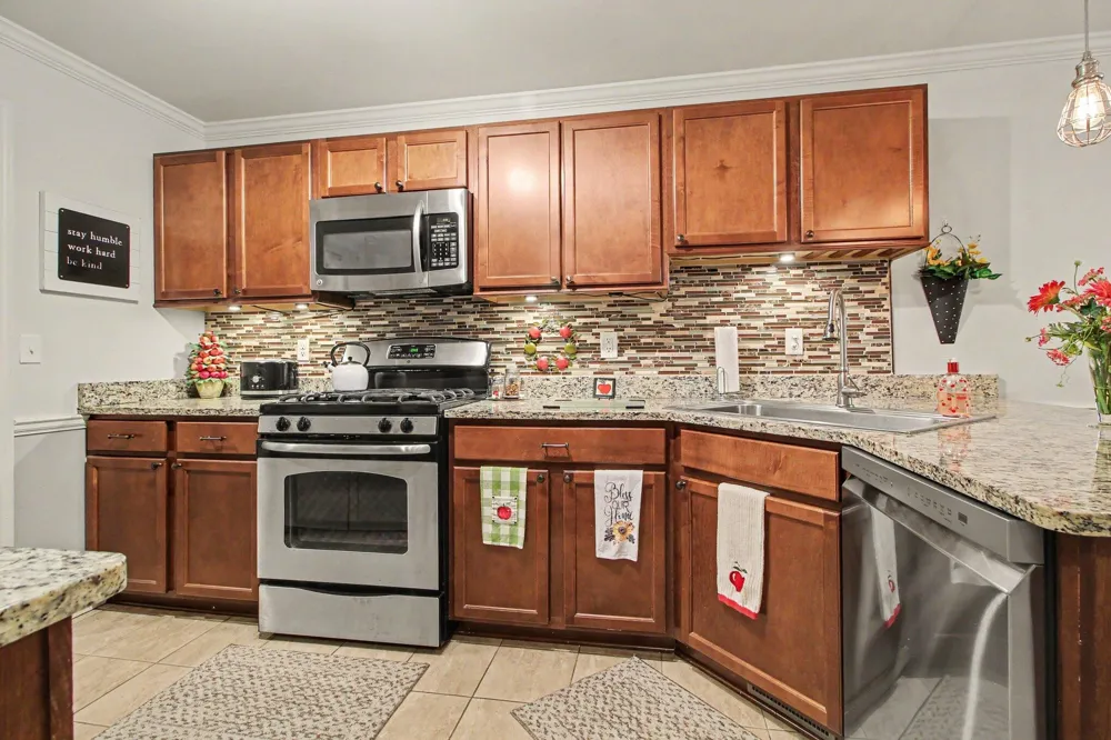 301 Victoria Drive Dexter, MI 48130