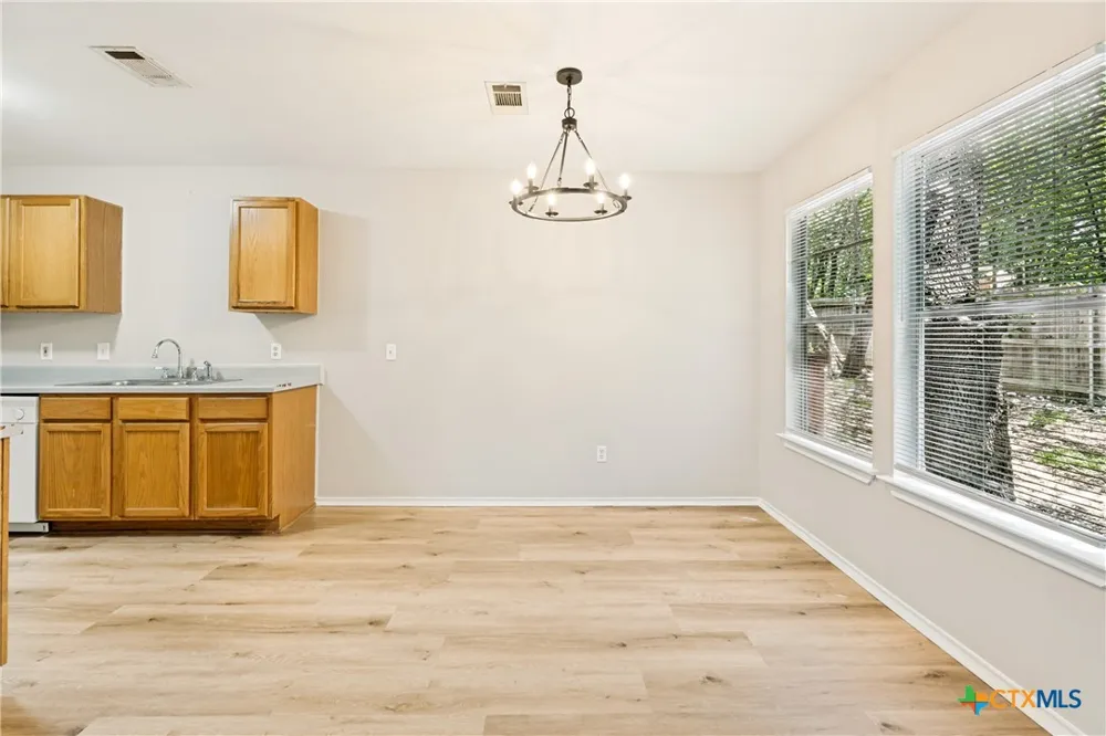 945 Sagewood Other, TX 78666