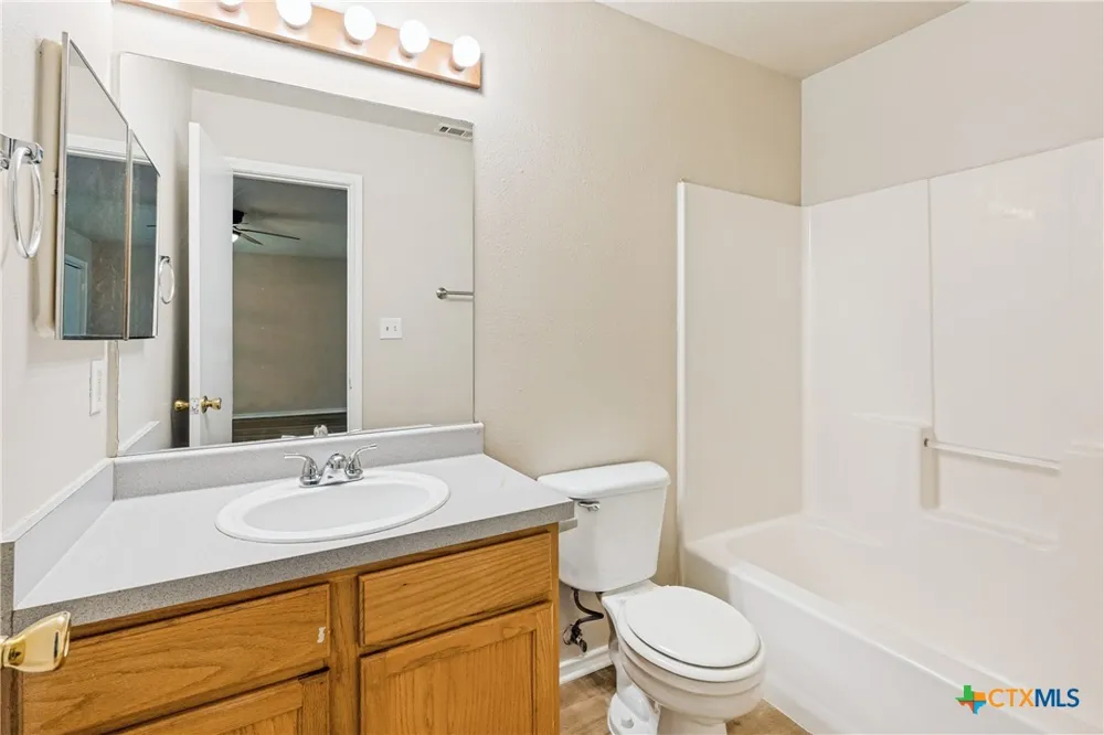 945 Sagewood Other, TX 78666