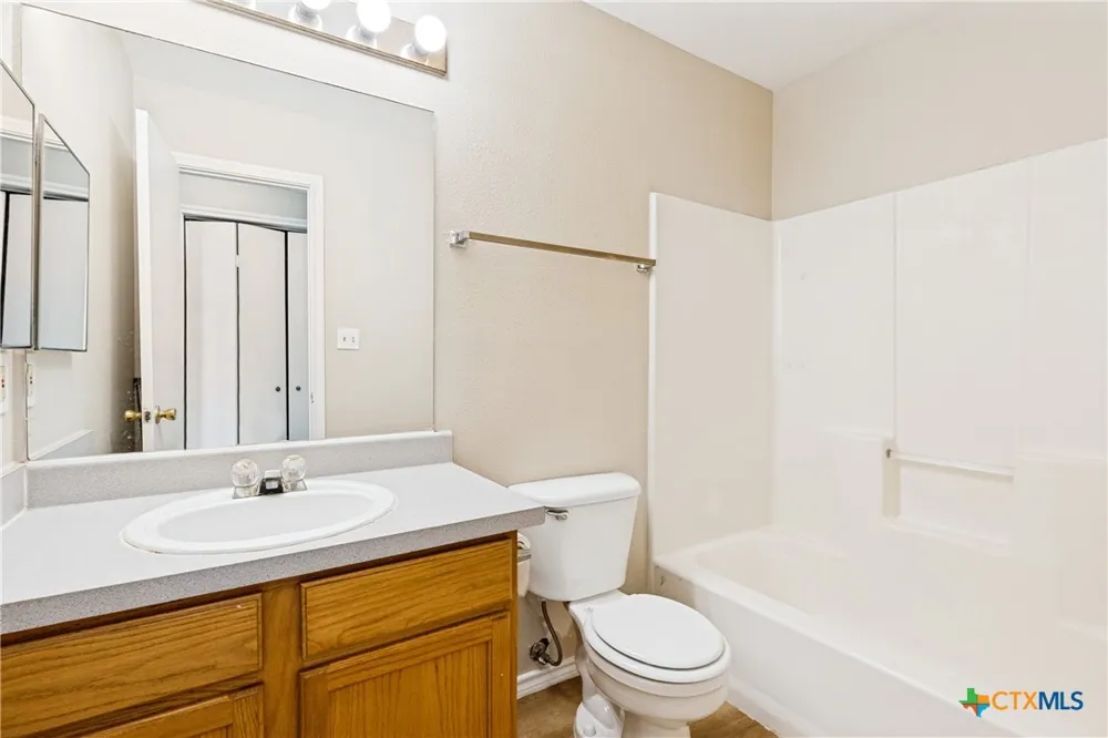 945 Sagewood Other, TX 78666