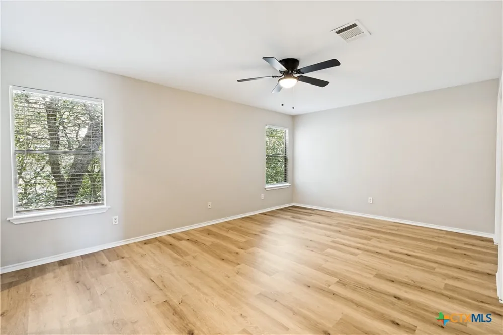 945 Sagewood Other, TX 78666