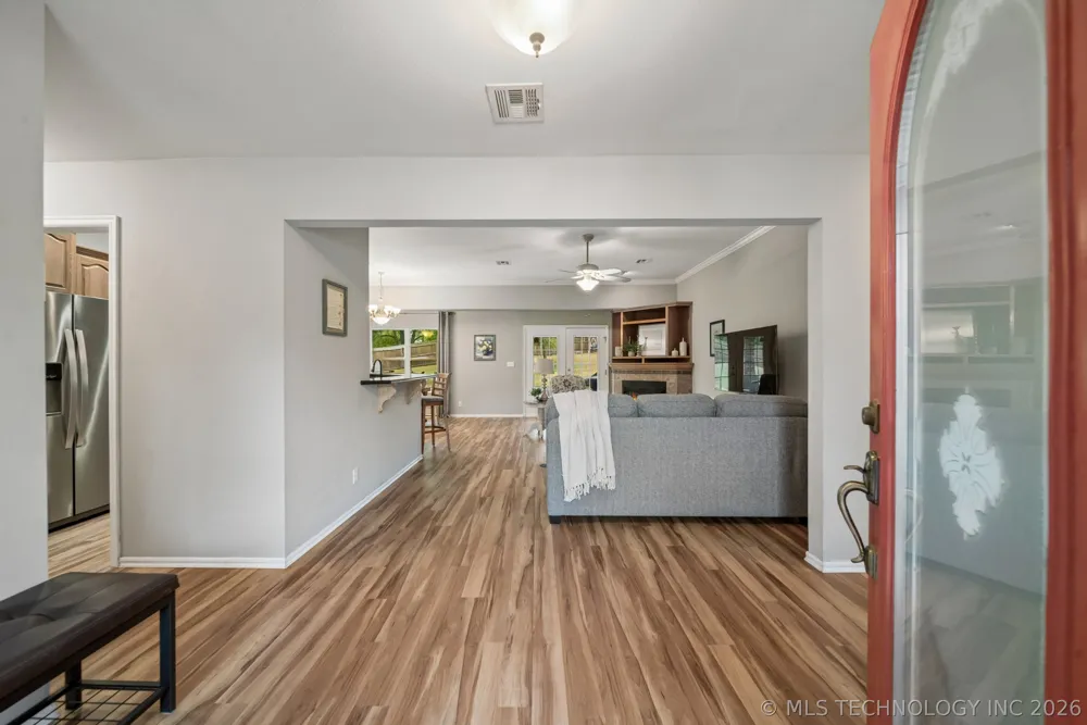 8012 W Cottonwood Avenue Claremore, OK 74019