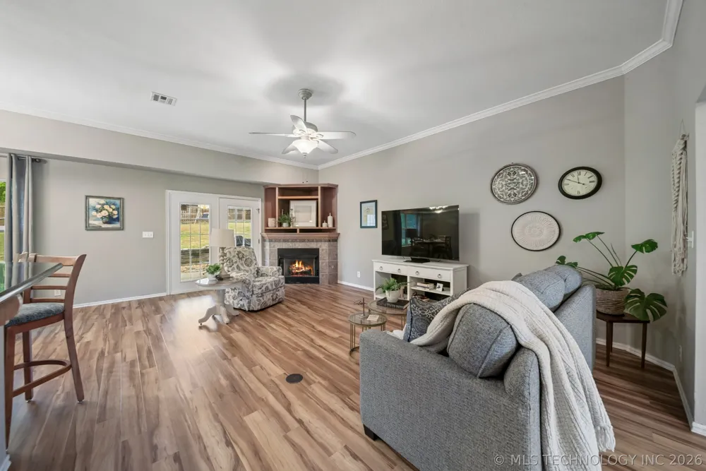 8012 W Cottonwood Avenue Claremore, OK 74019
