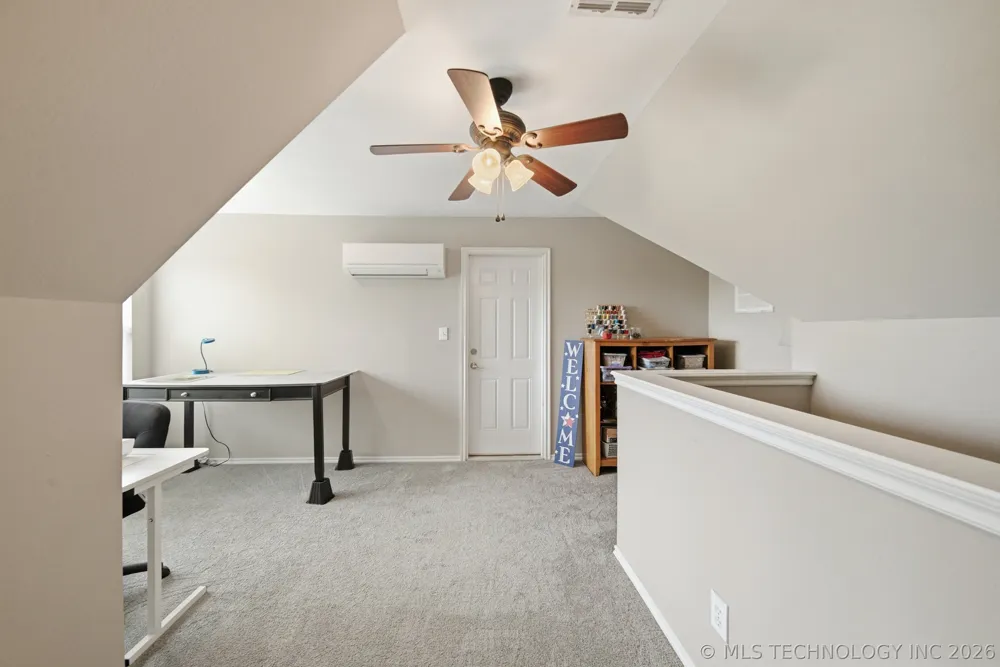 8012 W Cottonwood Avenue Claremore, OK 74019