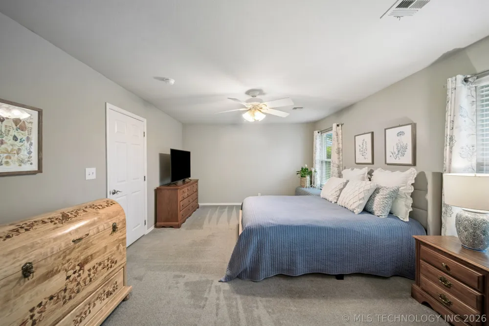 8012 W Cottonwood Avenue Claremore, OK 74019