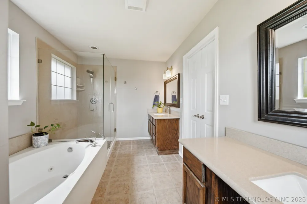 8012 W Cottonwood Avenue Claremore, OK 74019