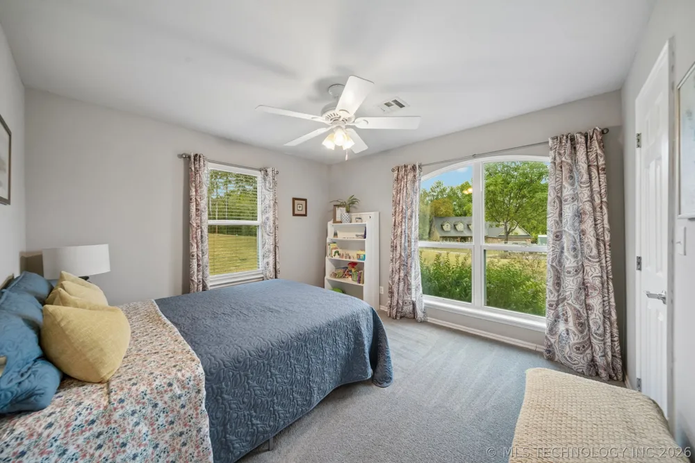 8012 W Cottonwood Avenue Claremore, OK 74019