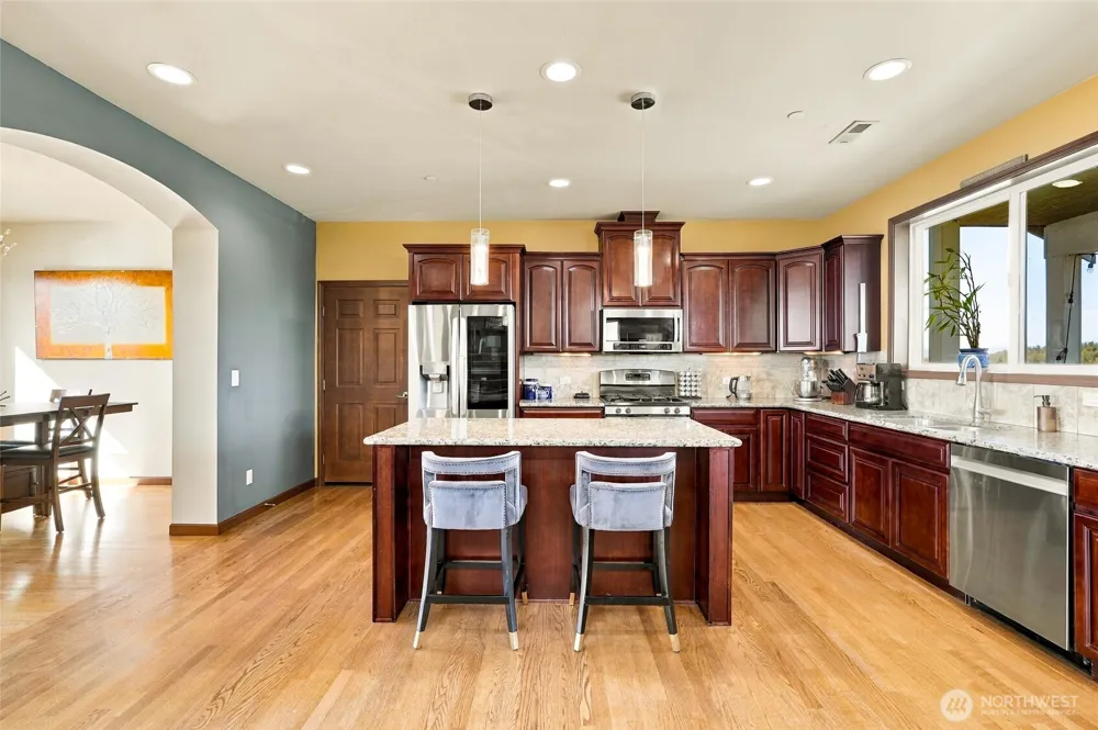 10908 177th Avenue Ct E Bonney Lake, WA 98391