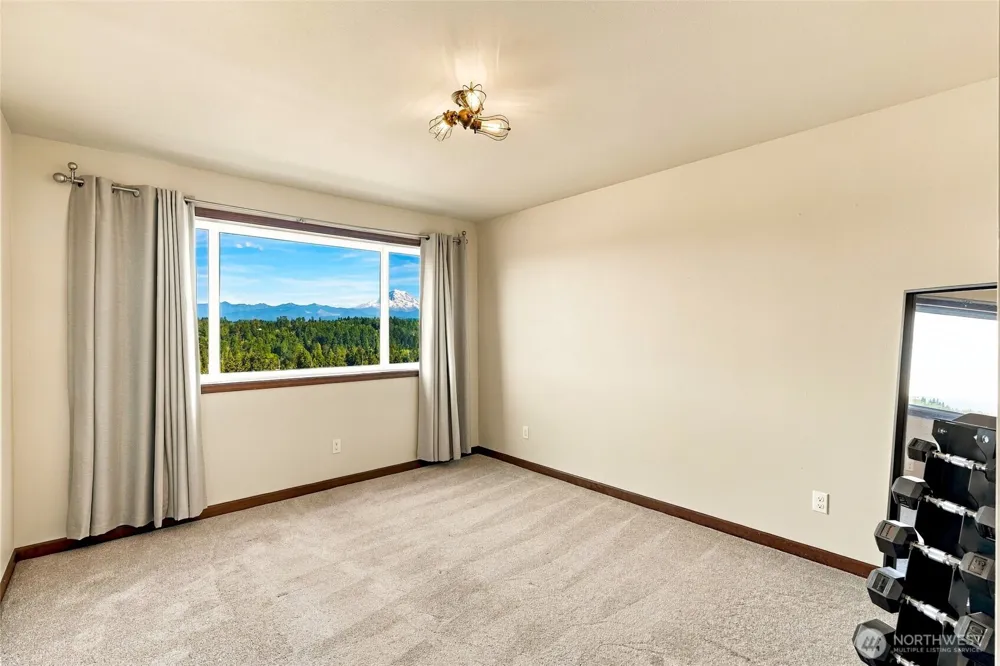 10908 177th Avenue Ct E Bonney Lake, WA 98391