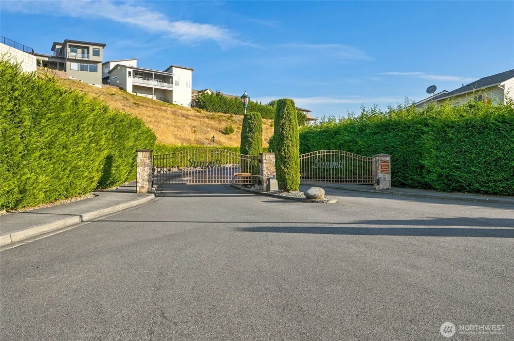 10908 177th Avenue Ct E Bonney Lake, WA 98391