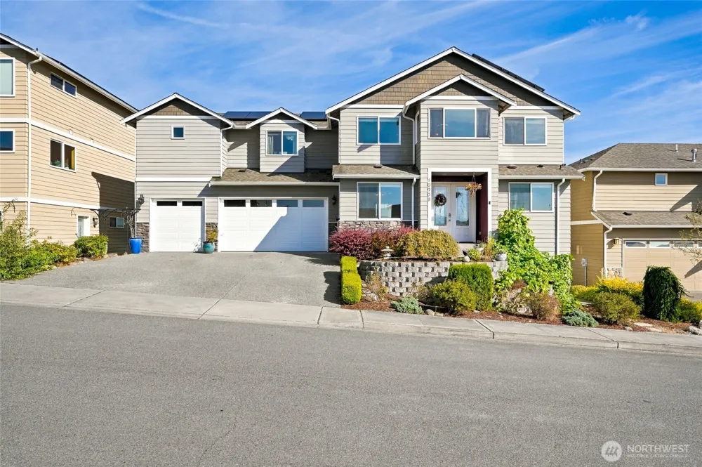 10908 177th Avenue Ct E Bonney Lake, WA 98391