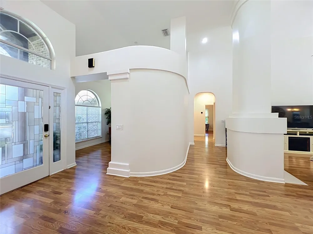 324 REMINGTON DRIVE Oviedo, FL 32765