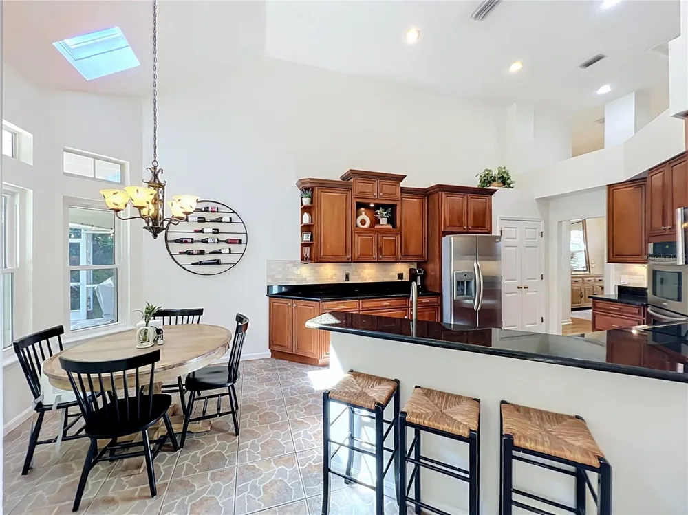 324 REMINGTON DRIVE Oviedo, FL 32765