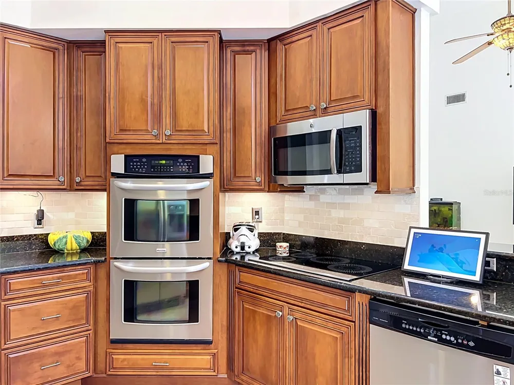 324 REMINGTON DRIVE Oviedo, FL 32765