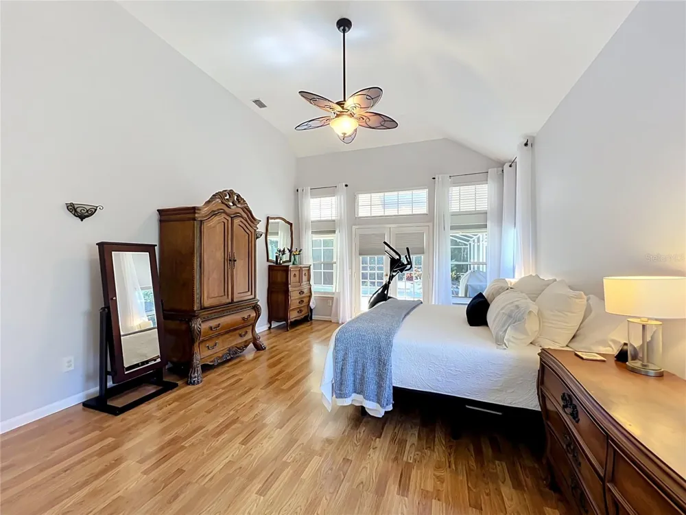 324 REMINGTON DRIVE Oviedo, FL 32765