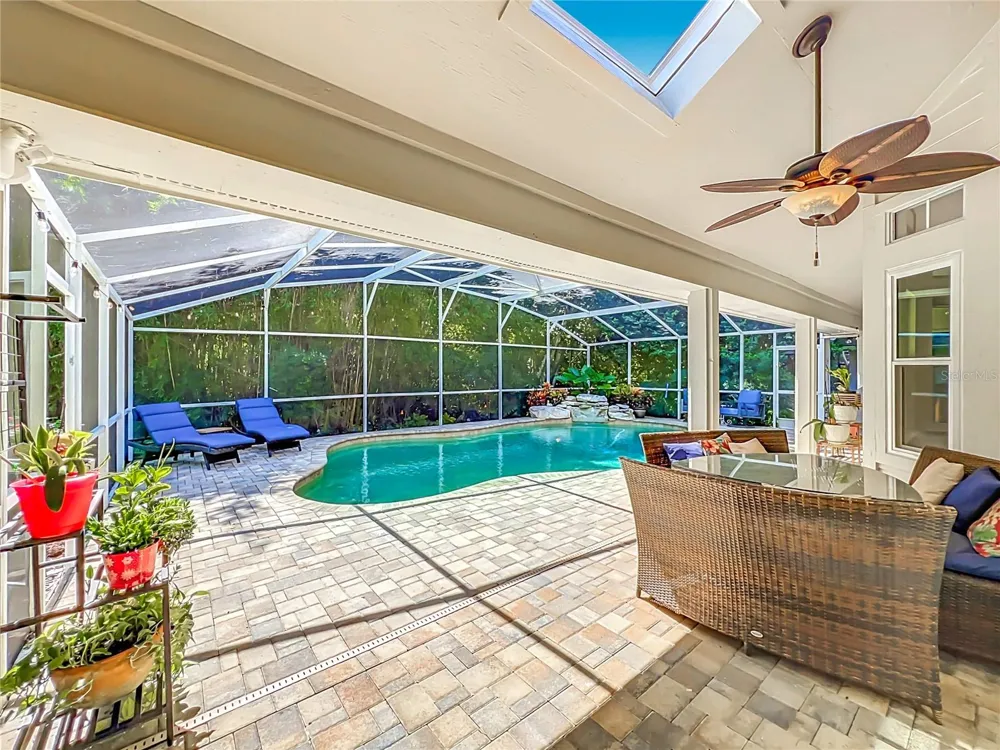 324 REMINGTON DRIVE Oviedo, FL 32765