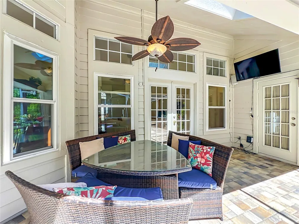 324 REMINGTON DRIVE Oviedo, FL 32765