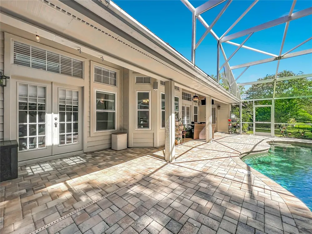 324 REMINGTON DRIVE Oviedo, FL 32765