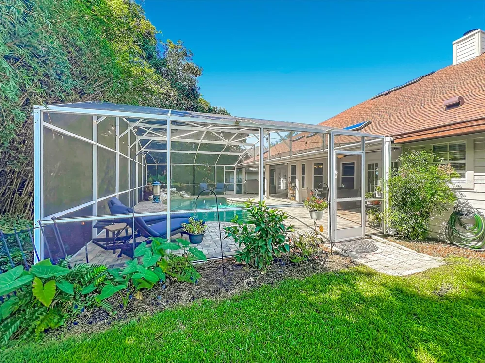 324 REMINGTON DRIVE Oviedo, FL 32765