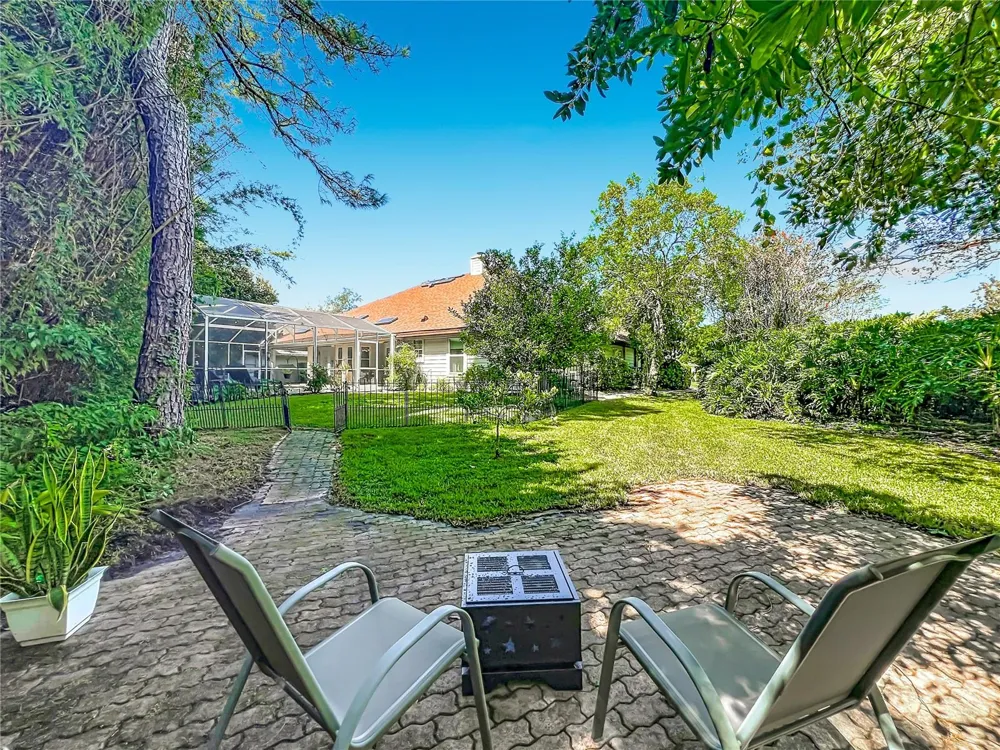 324 REMINGTON DRIVE Oviedo, FL 32765
