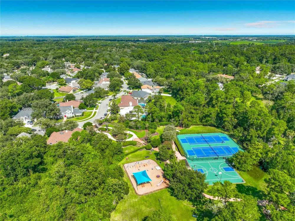 324 REMINGTON DRIVE Oviedo, FL 32765