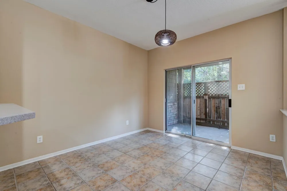 26 Stone Creek Place The Woodlands, TX 77382
